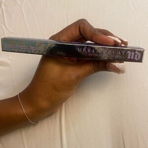 Urban decay, eyeliner in shade lucky